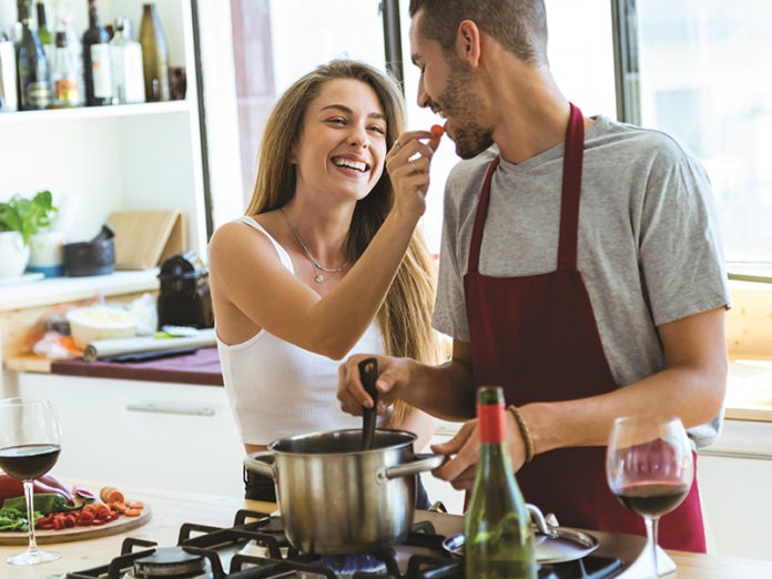 couple cooking