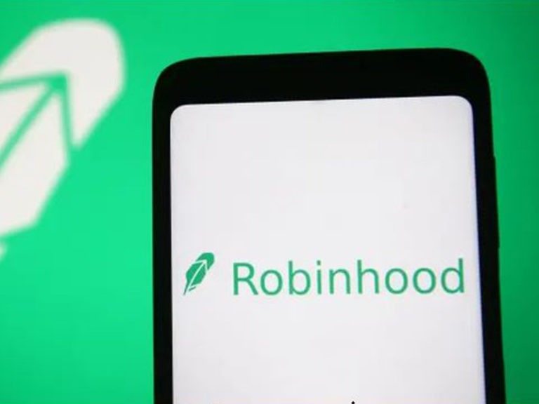 Family of novice investor who killed himself sue Robinhood