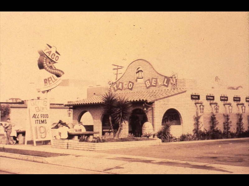 Retro Restaurant Photography : Taco Bell