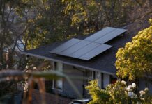 California Supreme Court hands victory to rooftop solar panel owners