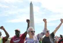 Person shot by law enforcement near Washington Monument, Secret Service says