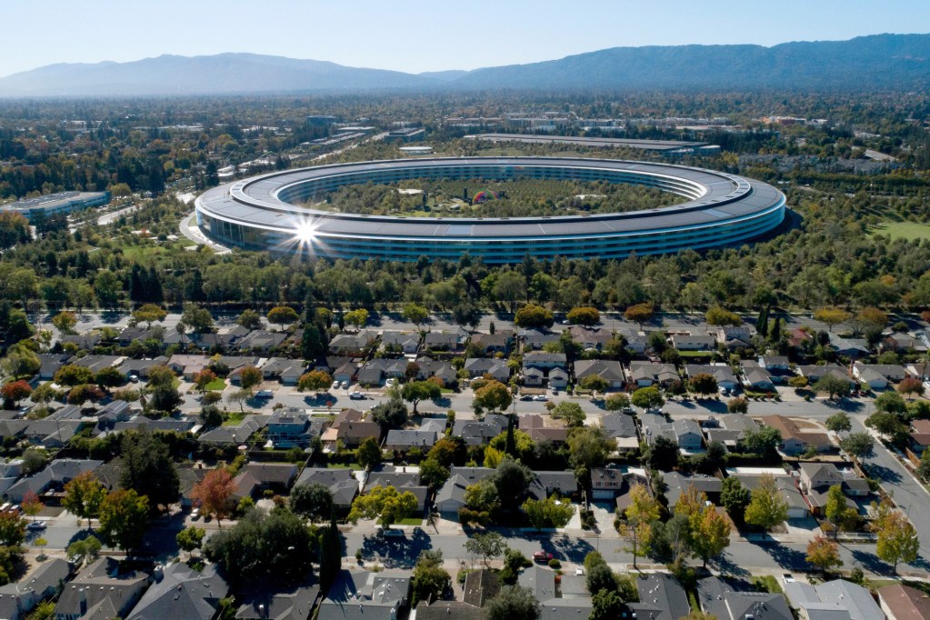 Democrats have lost Silicon Valley. Here’s what it will take to win it back