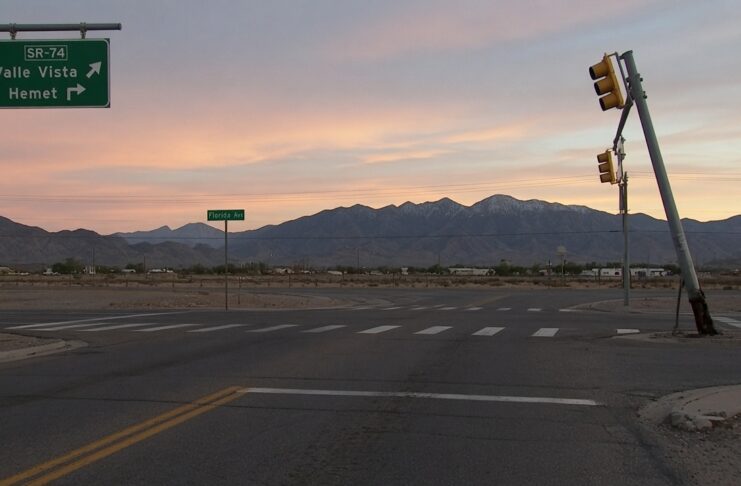 Damaged traffic signal pole at SR-74 and Florida Avenue in Valle Vista